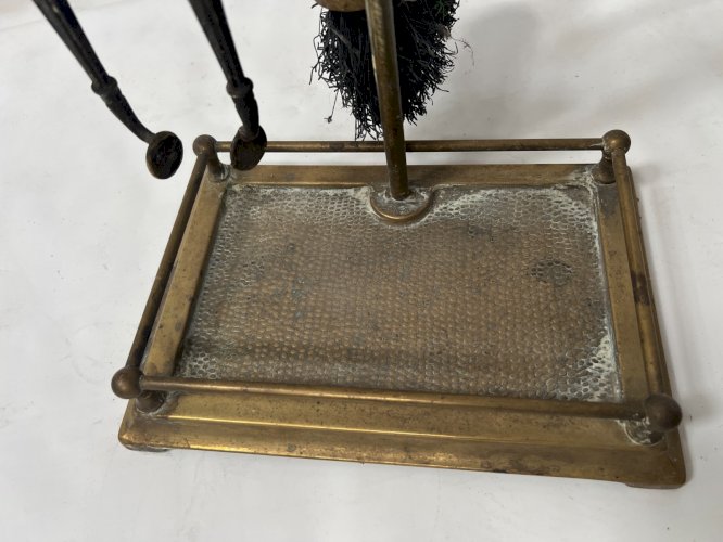 Necessaire de cheminée en laiton de style renaissance