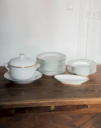 Nestor, le service de vaisselle doré en faïence N°520