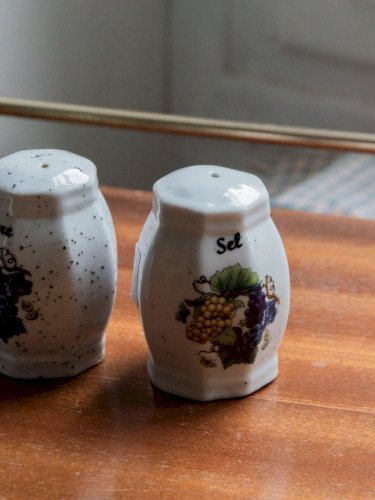 Nestor, le service salière poivrière en faïence N°533