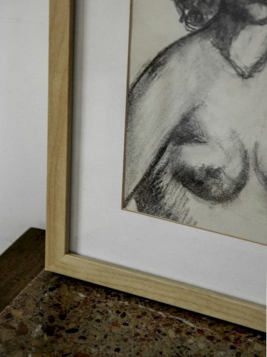 Nina, la toile au fusain N°235