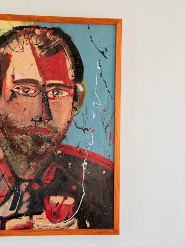 Nina, le portrait en bleu et rouge N°137