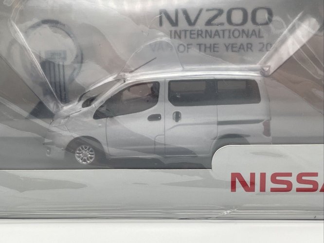 Nissan NV200 Evalia 1/43  Eligor