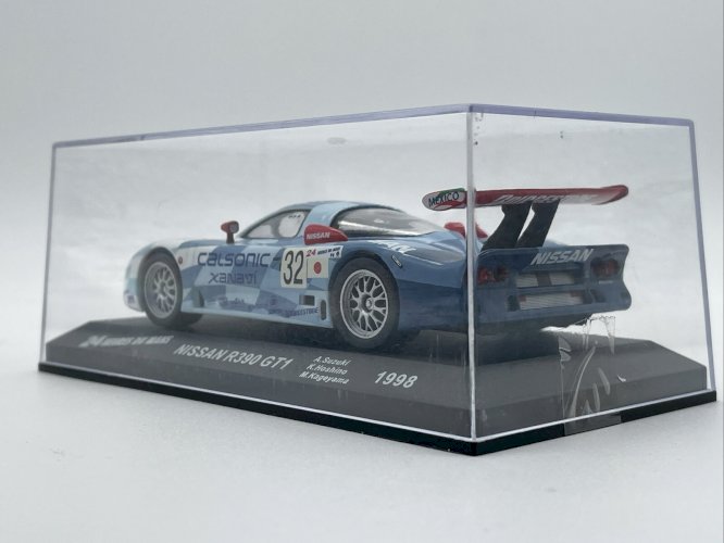 Nissan R390 GT1 (1998) 1/43 24 Heures du Mans