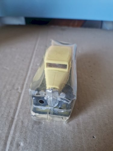 Norev France  1/43 réf 35 : Citroën Rosalie 1934