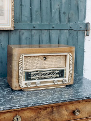 Nour, la radio vintage en bois N°34
