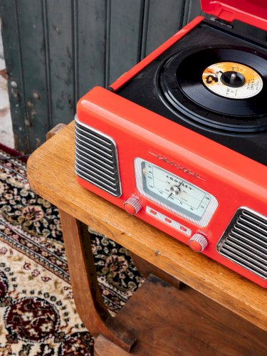 Nour, le tourne-disque vintage N°24