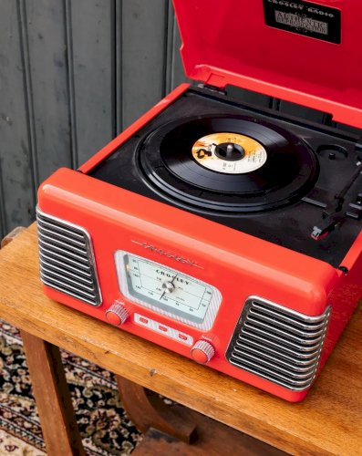 Nour, le tourne-disque vintage N°24