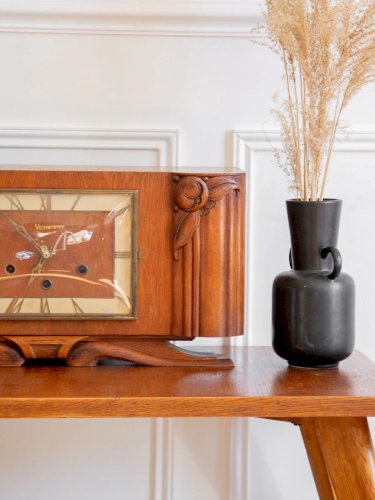 Nour, l'horloge en bois N°26