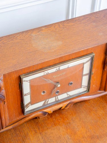 Nour, l'horloge en bois N°26