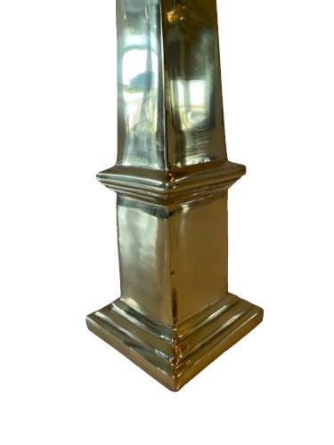 Obélisque en bronze lustré et poli XX siècle