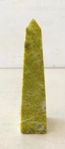 Serpentine stone obelisk. 20th century.