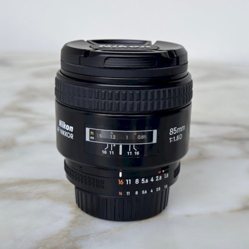 Objectif Nikon AF Nikkor 85 mm 1:1.8D Y4862 mm G7022