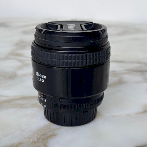 Objectif Nikon AF Nikkor 85 mm 1:1.8D Y4862 mm G7022