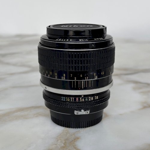 Objectif Nikon Nikkor 85 mm 1:1.8 441137 Lens G7020