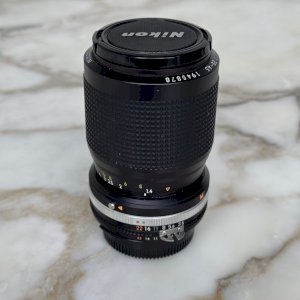 Objectif Nikon Zoom Nikkor 35-105 mm 1:3.5-4.5 1945878 G7021