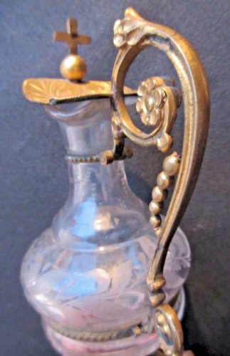 Objet religieux, Burette d'église, cristal ciselé et laiton doré, Napoléon III