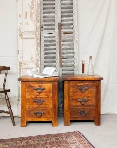 Odile, the pair of wooden nightstands N°626