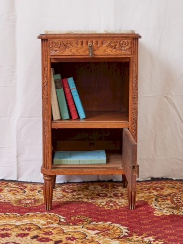 Odile, la table de chevet Art déco en marbre blancN°1200