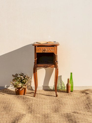 Odile, la table de chevet en bois et marbre N°654
