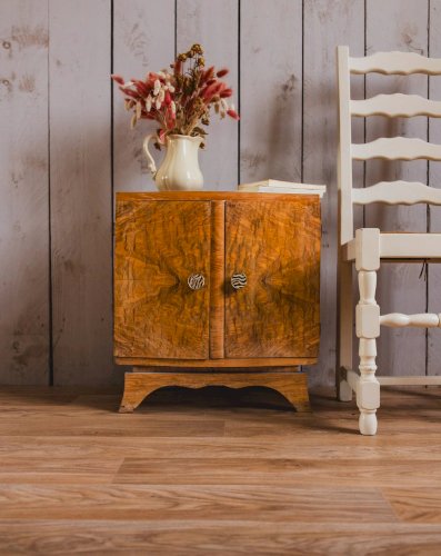 Odile, la table de chevet en bois N°1161