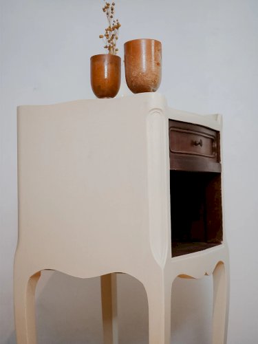 Odile, la table de chevet en bois N°1168