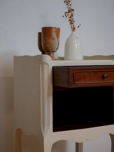 Odile, la table de chevet en bois N°1168