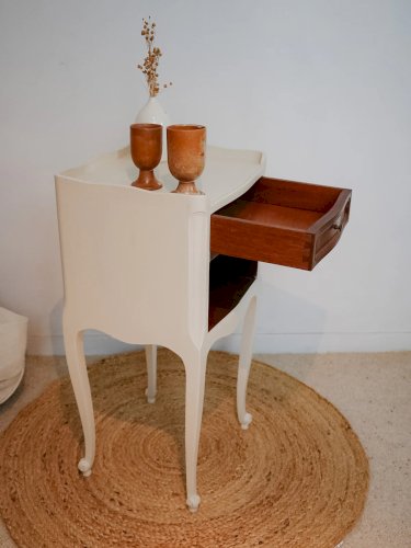 Odile, la table de chevet en bois N°1168