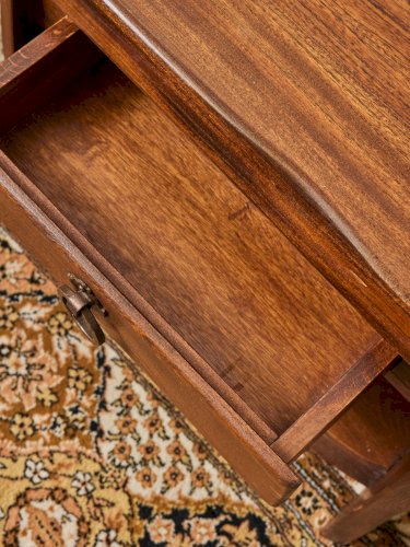 Odile, la table de chevet en bois N°1187