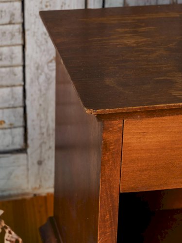 Odile, la table de chevet en bois N°1191