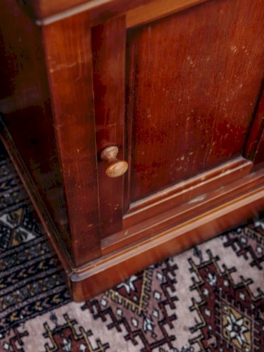 Odile, la table de chevet en bois N°359