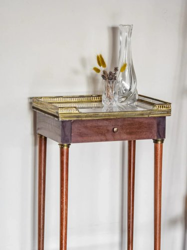 Odile, la table de chevet en bois N°375