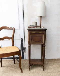 Odile, the wooden bedside table No. 437