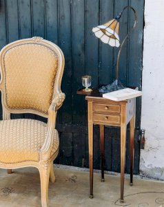 Odile, the wooden bedside table No. 459