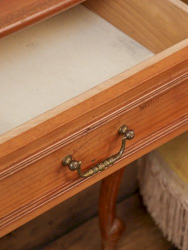 Odile, la table de chevet en bois N°477