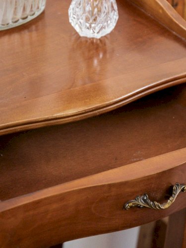 Odile, la table de chevet en bois N°478