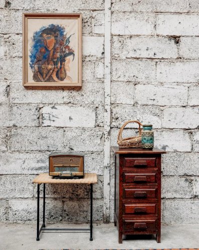 Odile, la table de chevet en bois N°497