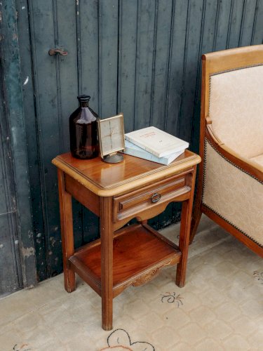 Odile, la table de chevet en bois N°502