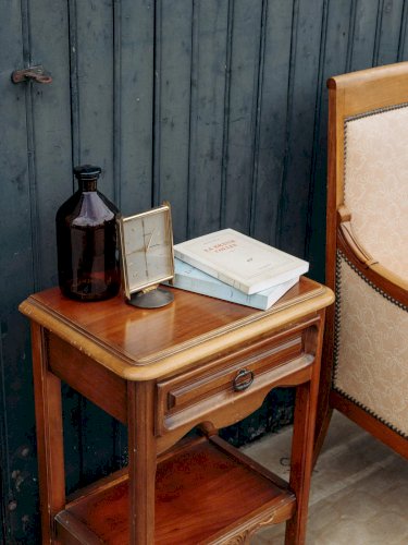 Odile, la table de chevet en bois N°502