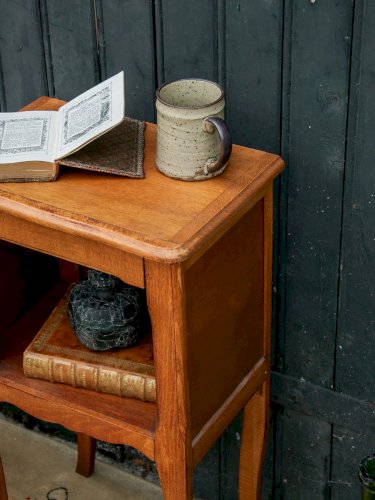 Odile, la table de chevet en bois N°506