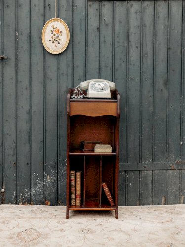 Odile, la table de chevet en bois N°561