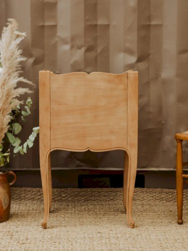 Odile, la table de chevet en bois N°564