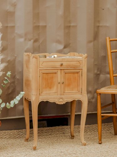 Odile, la table de chevet en bois N°564