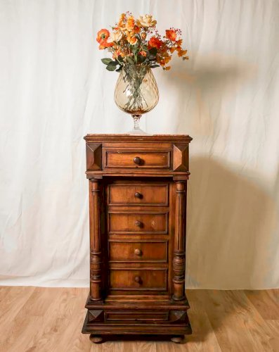 Odile, la table de chevet en bois N°573