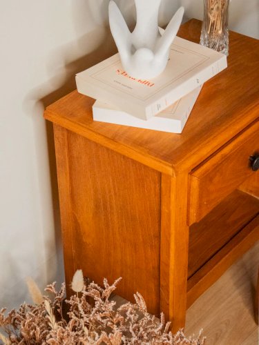Odile, la table de chevet en bois N°579