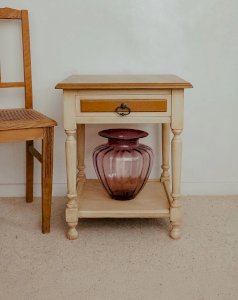 Odile, the wooden bedside table No. 612