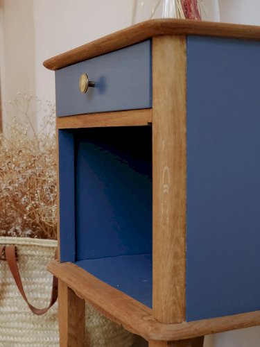 Odile, la table de chevet en bois N°631