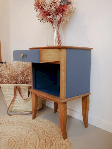 Odile, la table de chevet en bois N°631