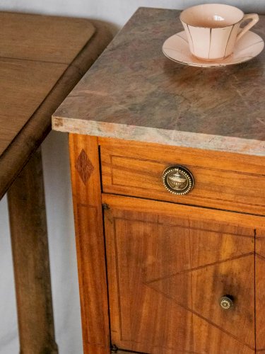 Odile, la table de chevet en bois N°648