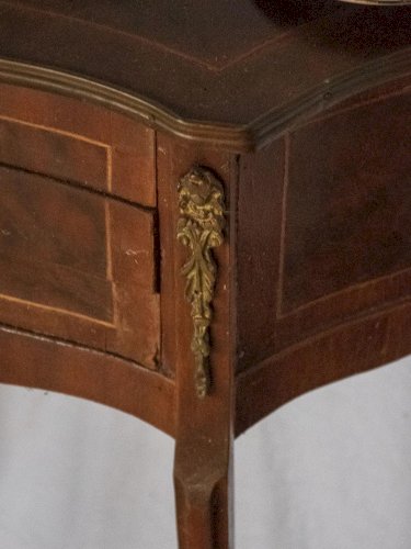 Odile, la table de chevet en bois N°649