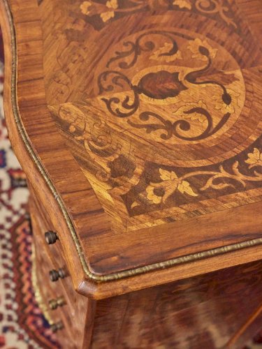 Odile, la table de chevet en bois style Louis XV N°657